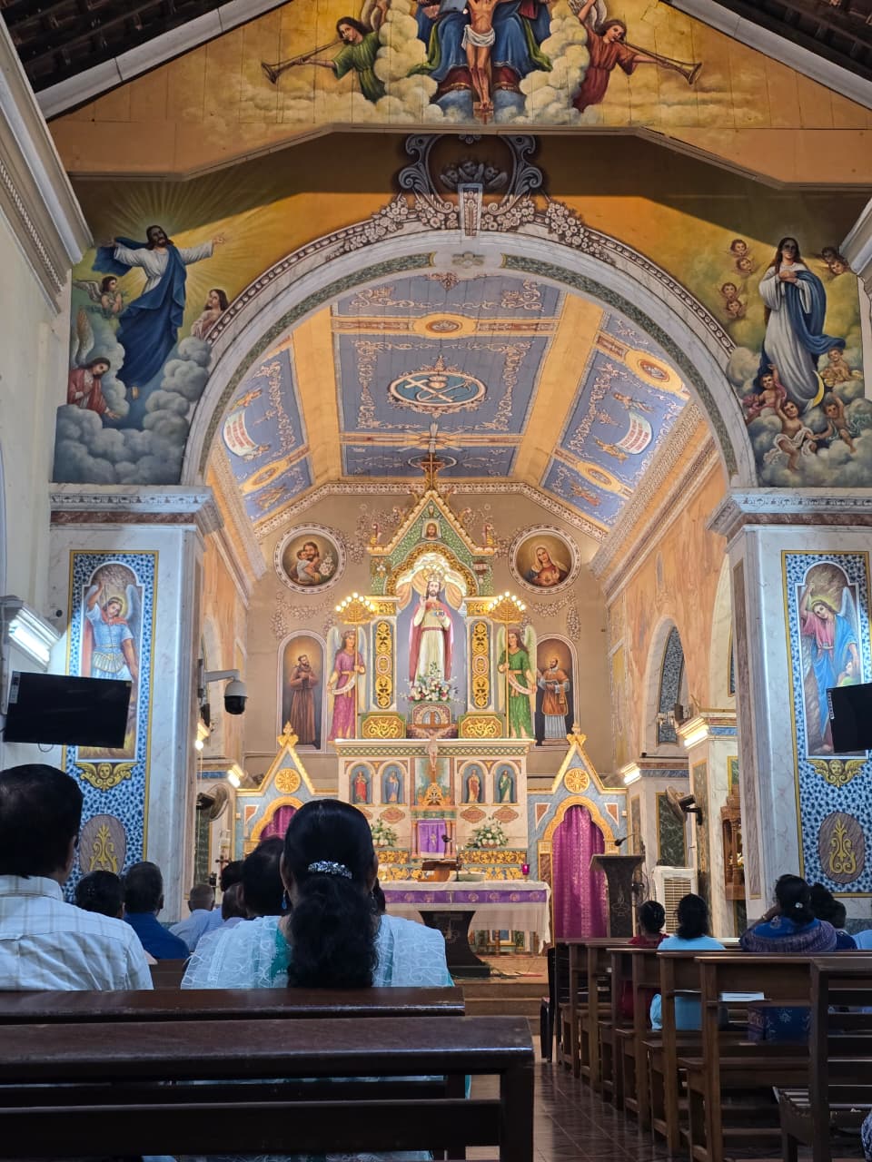The altar of Holy Saviour Church with Moscheni frescoes